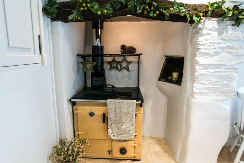 Quaint Cornish Fishermans Holiday home